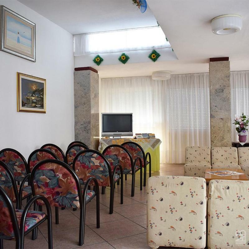 Hotel Admiral Pinarella Esterno foto